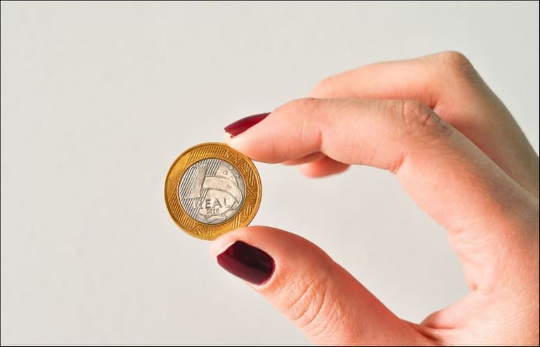 Antiguidades raras: entenda o poder de mercado das moedas colecionáveis 