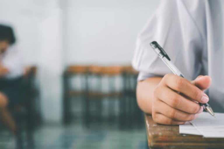 Estratégias Infalíveis: Como Vencer a Maratona dos Concursos Públicos