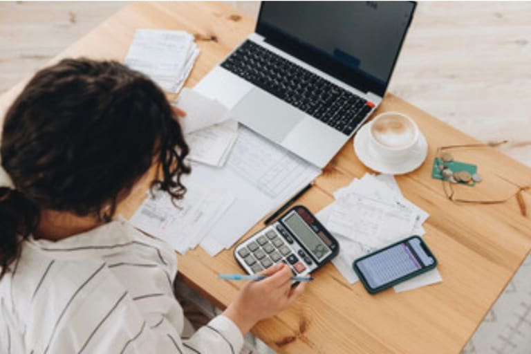 Estratégias para melhorar o autocontrole financeiro