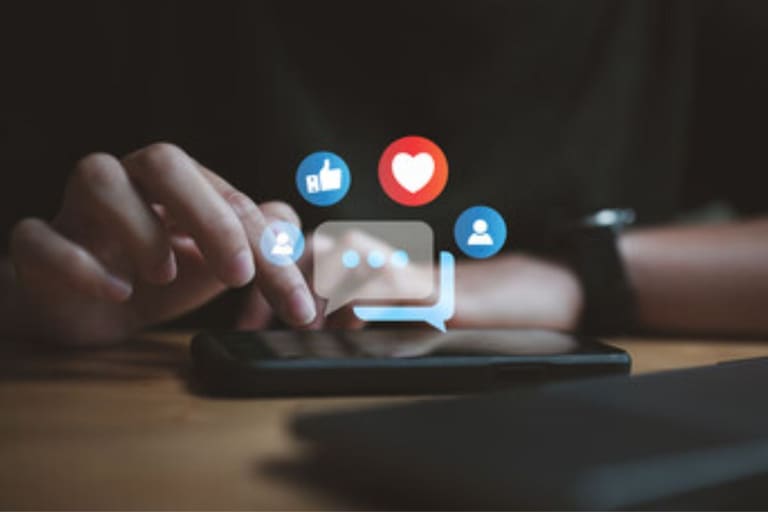 Impacto das Redes Sociais na Preparação para Concursos