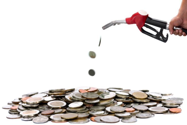 GASTANDO MUITO no posto de gasolina? ECONOMIZAR combustível é possível DESTA MANEIRA GASTANDO MUITO no posto de gasolina? ECONOMIZAR combustível é possível DESTA MANEIRA