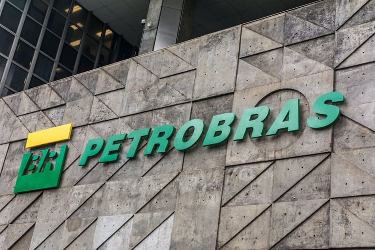 Concurso Petrobras: INSCRIÇÕES ABERTAS! Confira oportunidades e salários Concurso Petrobras: INSCRIÇÕES ABERTAS! Confira oportunidades e salários