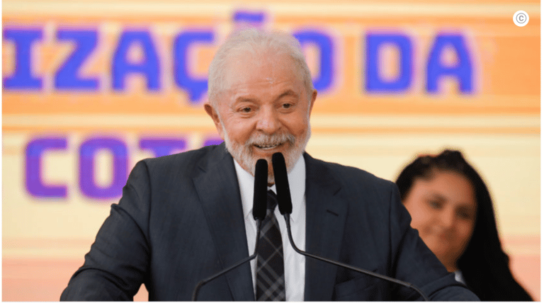 O STF (Supremo Tribunal Federal) determinou que estados e municípios deveriam seguir diretrizes da Política Nacional para a População em Situação de Rua.