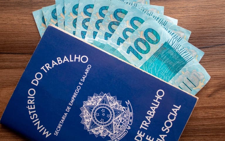 Presidente Lula bate o Martelo e NOVO valor do Salário Mínimo 2024 é anunciado!