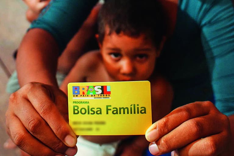 Bolsa Família e salário-família: Quais as possibilidades de recebimento conjunto?