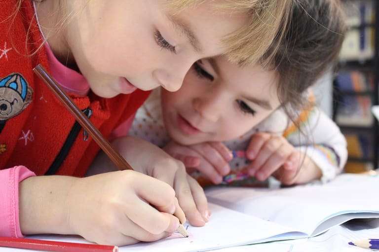 Bolsa Família: Milhares de famílias não cumpriram frequência escolar