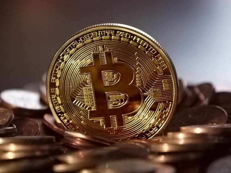 Receita Federal encontra MILHARES de investidores com bitcoins não declarados