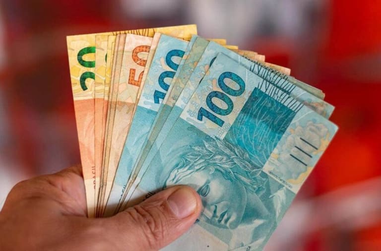Descubra quando você vai receber o 13º salário em 2024
