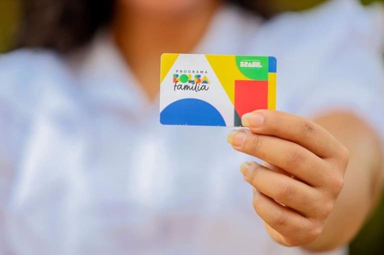 Programa-Bolsa-Familia Bolsa Família AUMENTOU e novidade anima os beneficiários! Veja se está na nova lista de pagamento