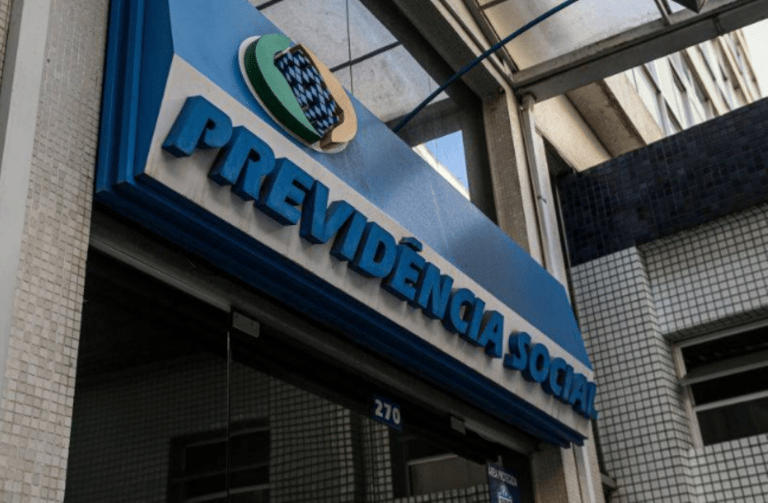 Estado anuncia Salário Mínimo ajustado a R$ 1.640 para Idosos ainda esse ano de 2024 Estado anuncia Salário Mínimo ajustado a R$ 1.640 para Idosos ainda esse ano de 2024