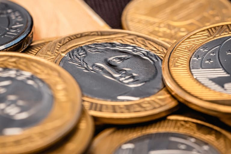 Essas duas moedas de 1 real podem mudar a sua vida; Saiba como vendê-las.