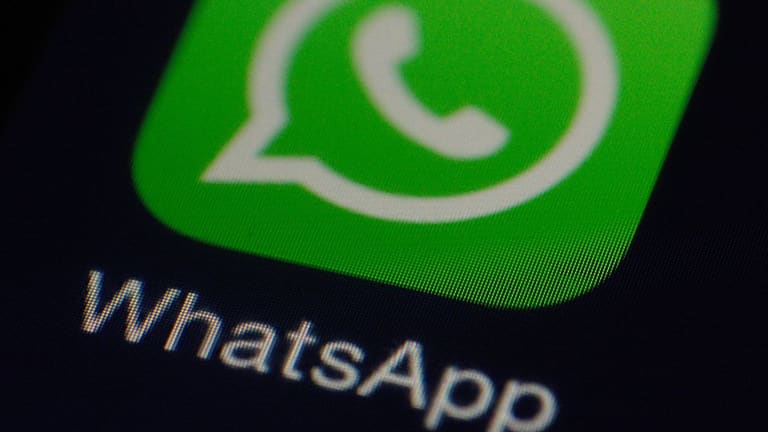 WhatsApp anuncia NOVO recurso para inserção em grupos; veja o que muda