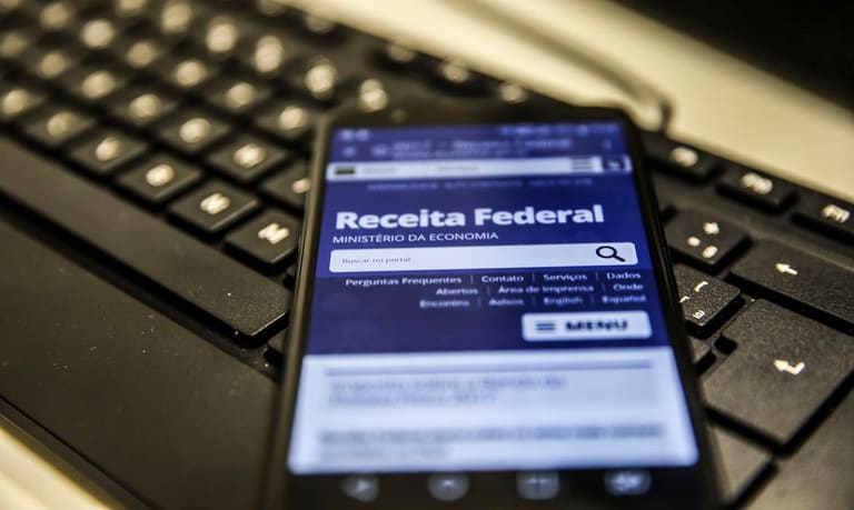 Imposto de Renda 2024: Veja quando consultar o 3° lote da restituição