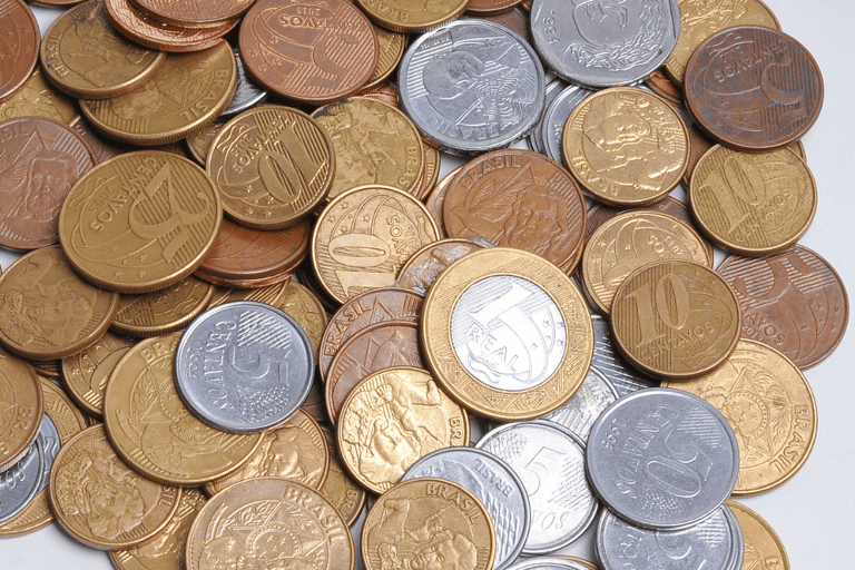 Você sabia que aquelas moedas de 10 centavos podem esconder verdadeiras fortunas?