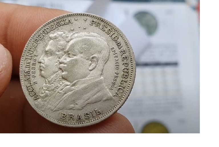 Moeda 2 mil réis 1922.