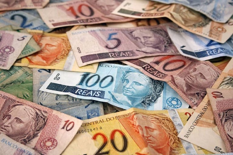 Descubra o valor do salário mínimo em 2025