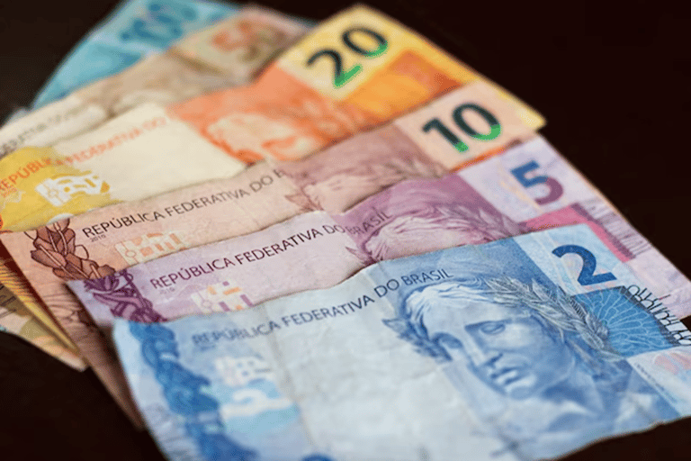 Cédulas do real retiradas de circulação