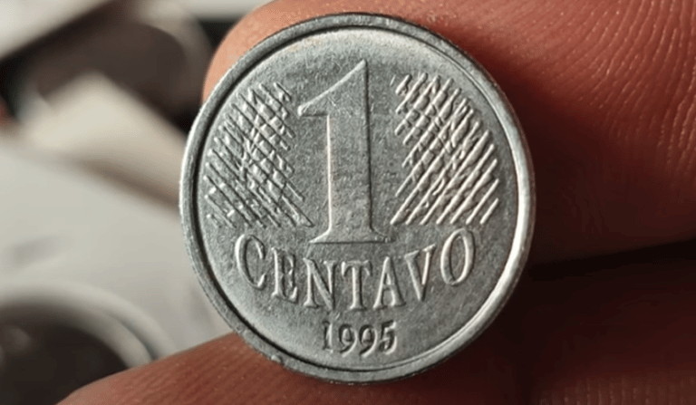 Moeda de 1 centavo de 1995 com possível erro de reverso invertido