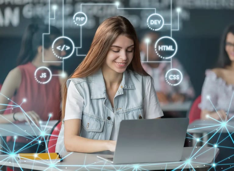 Pessoa trabalhando no computador com ícones de linguagens de programação flutuando, representando vagas de emprego na Meta
