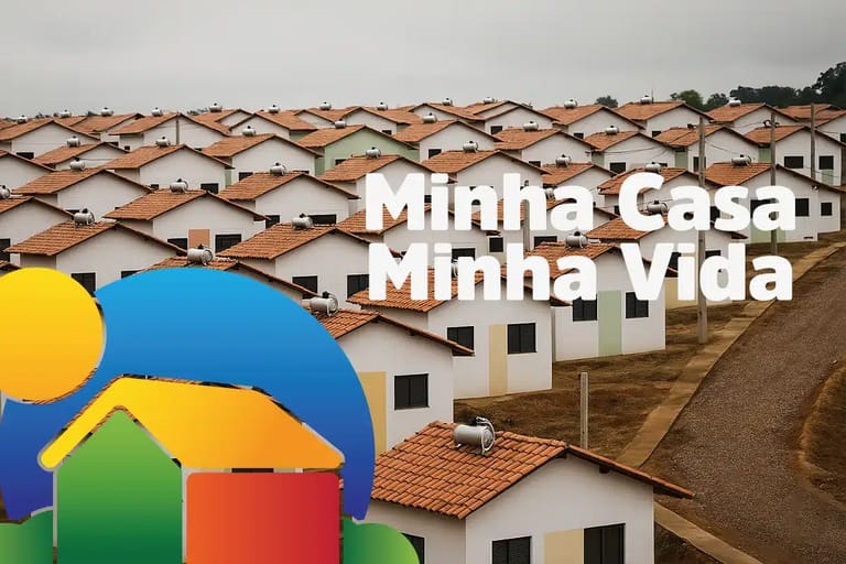 Conjunto de casas populares do programa Minha Casa, Minha Vida em construção, com telhados alaranjados e ruas organizadas.