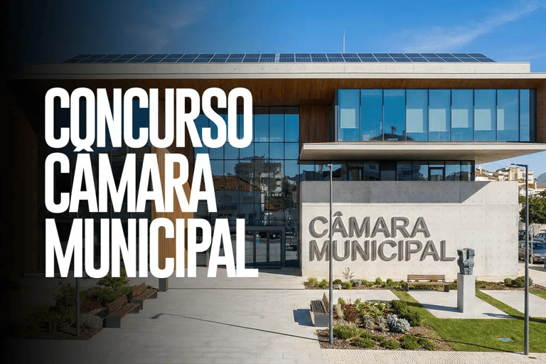 Prédio contemporâneo da Câmara Municipal com letreiro visível e jardins ao redor