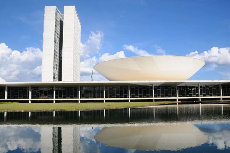 Fachada do Congresso Nacional em Brasília — concurso da Câmara dos Deputados com prazo de recursos até 12/03.