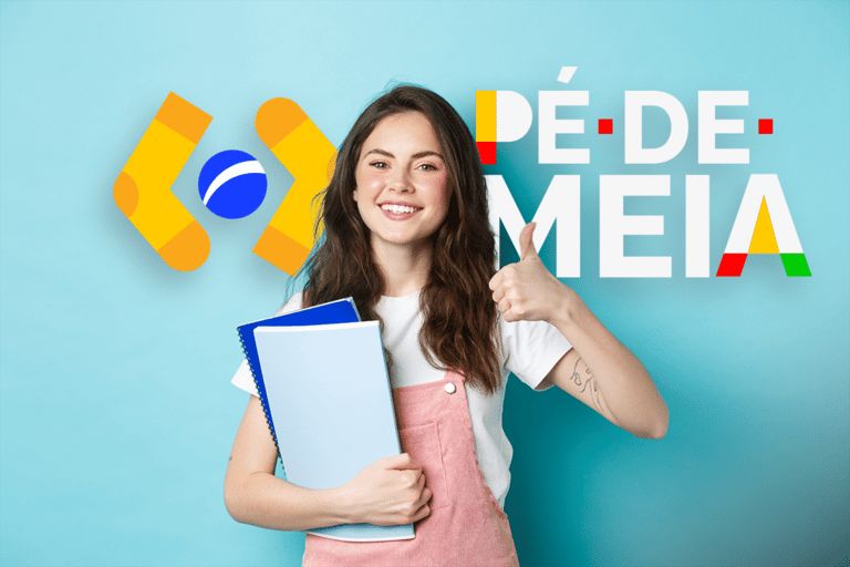 Estudante segurando cadernos consulta frequência escolar para verificar direito ao benefício Pé-de-Meia.